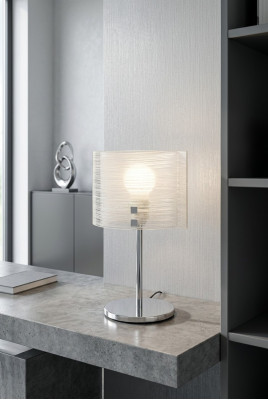 Moderní stolní lampa s křišťálovým lustrním osvětlením pro obývací pokoj.