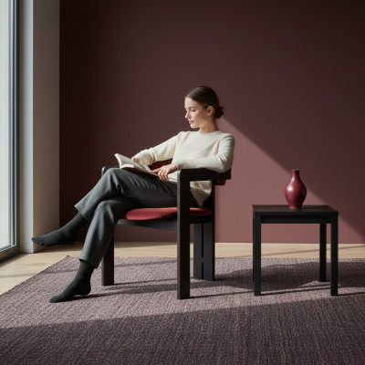 Luxus Roter Esszimmer Stuhl Holzgestell Designer Polster Einsitzer Textil