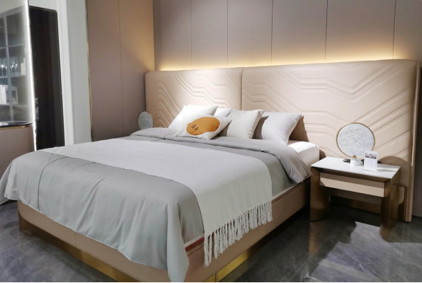 Elegantní manželská postel luxusní ložnice postel stylová postel