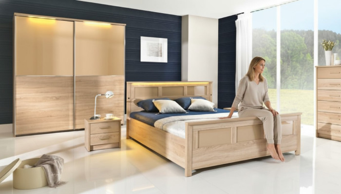 Ložnice dřevěná sestava set kompletní postel skříň komoda noční stolek Cremona2