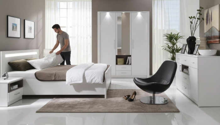 Elegantní bílá postel v rafinovaném moderním stylu ve špičkové kvalitě