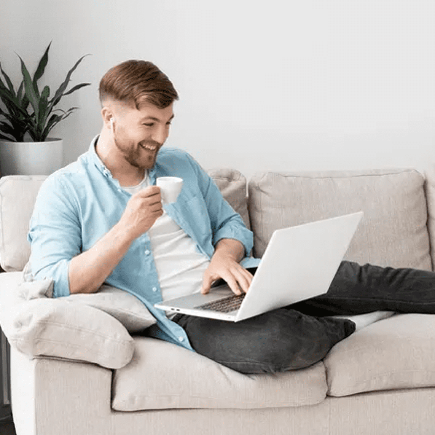 Ergonomická a pohodlná pohovka